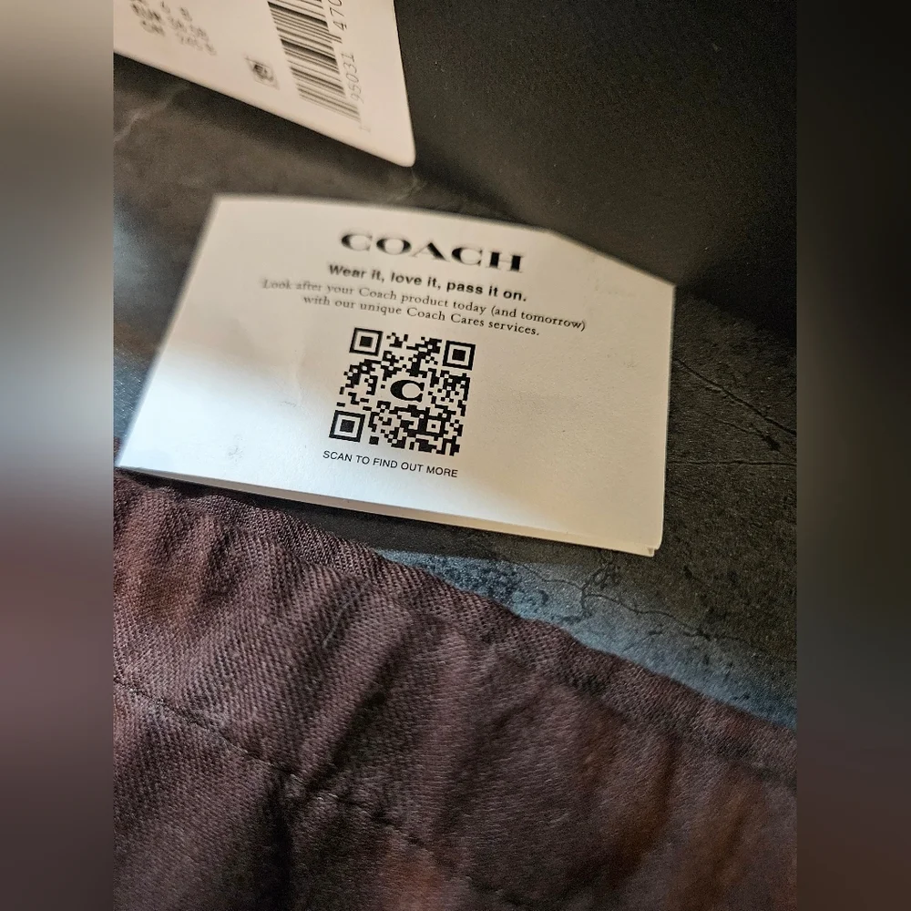 Coach authentic complete